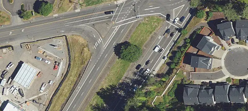 Retail Space at Signalized Intersection
