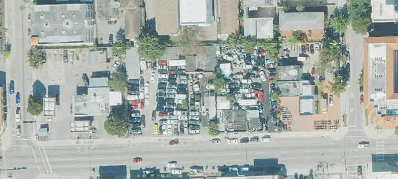 Automotive Property with Parking