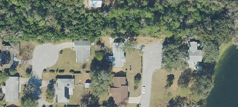 Lakefront Mixed-Use Property