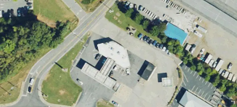 8-Position Gas Station