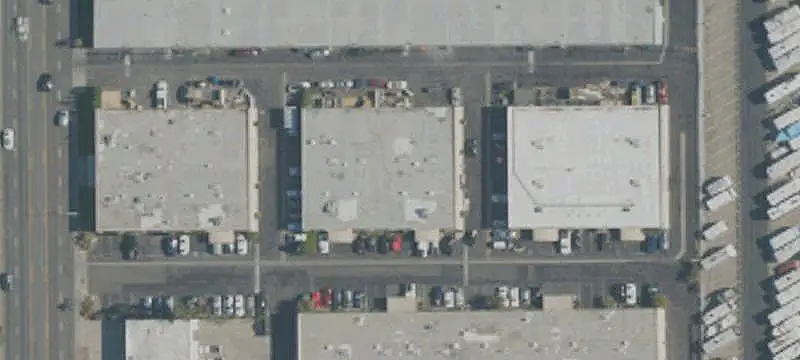 Multi-Tenant Specialty Building
