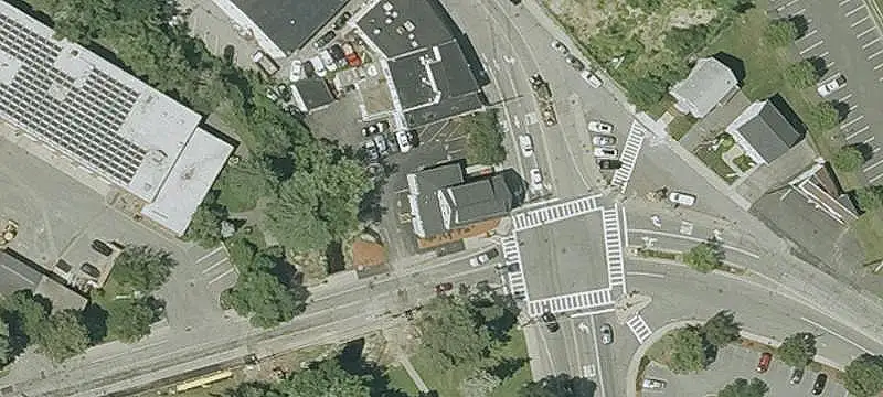 Four-Level Mixed-Use Office Property
