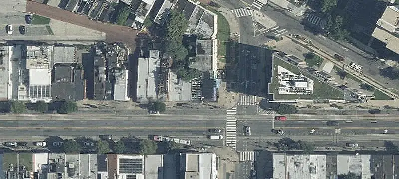 Storefront with Food and Beverage Buildout