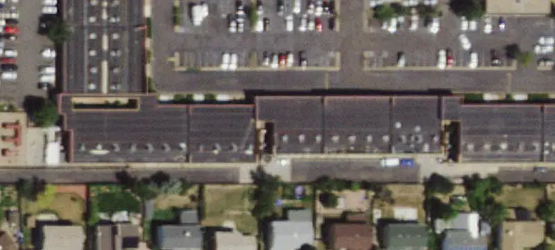 Retail Center with On-Site Signage