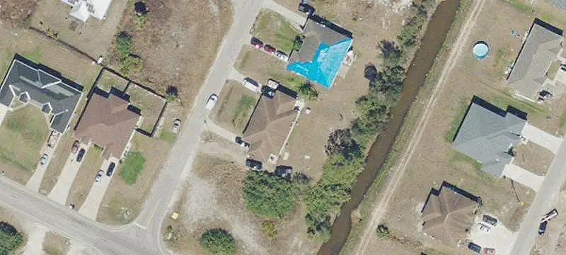 Duplex with Fenced Backyards