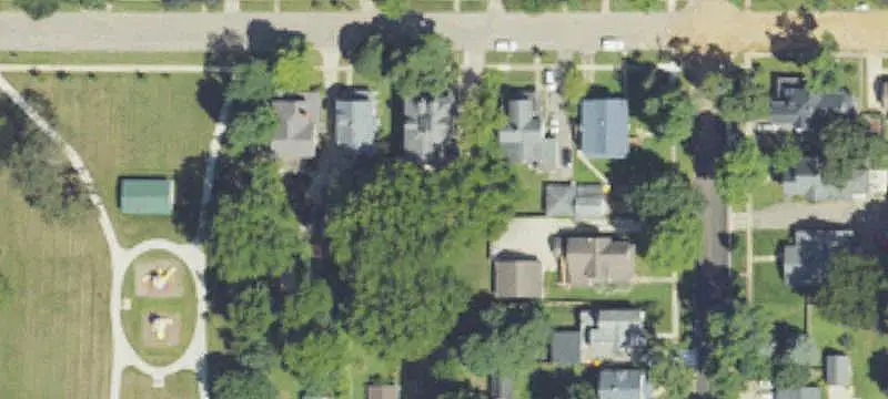 4-Unit Apartment Building