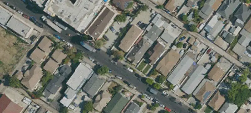 4-Unit Apartment Building