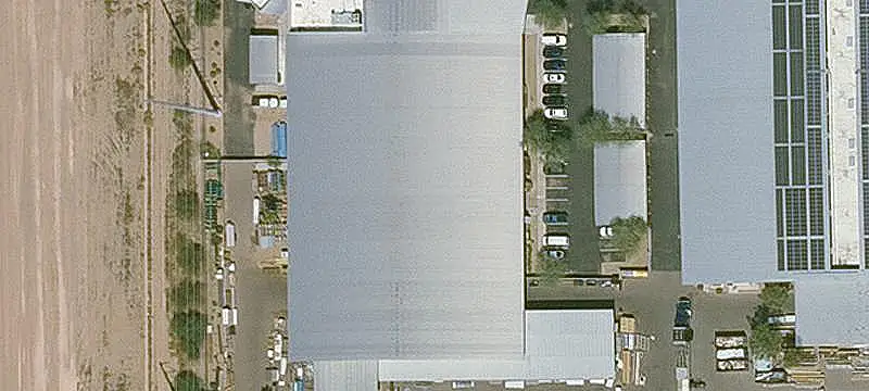 Single-Tenant Mixed-Use Building