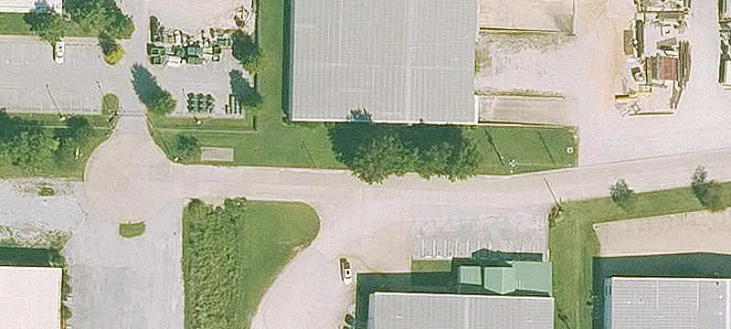 Dock-Loading Warehouse