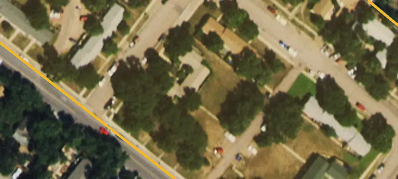 2-Bedroom Apartment with Fenced Yard