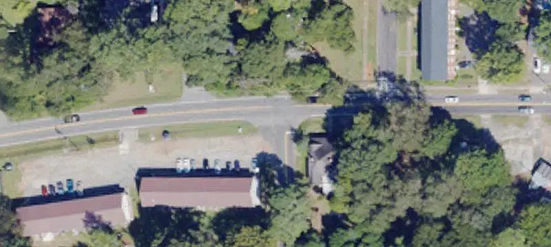 8-Unit Apartment Building