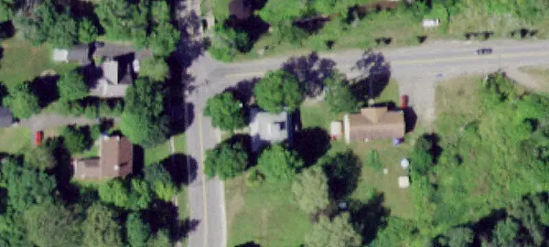 6-Unit Apartment Building