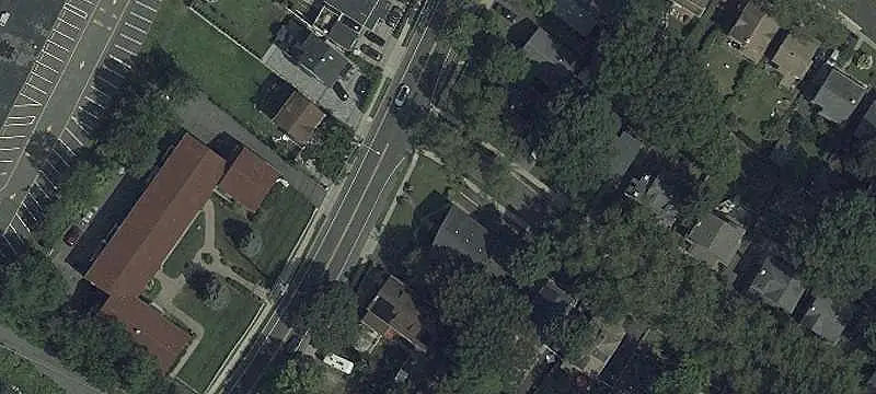6-Unit Brick Apartment Building