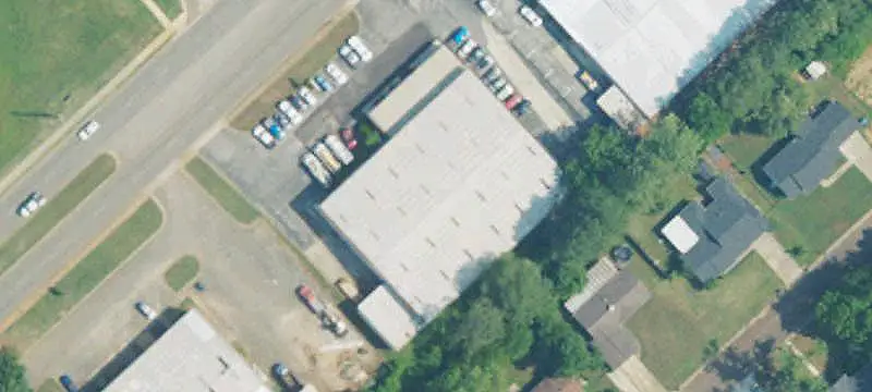 Industrial Warehouse with High-Bay Space