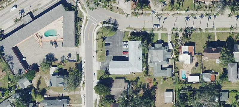10-Unit Apartment Building
