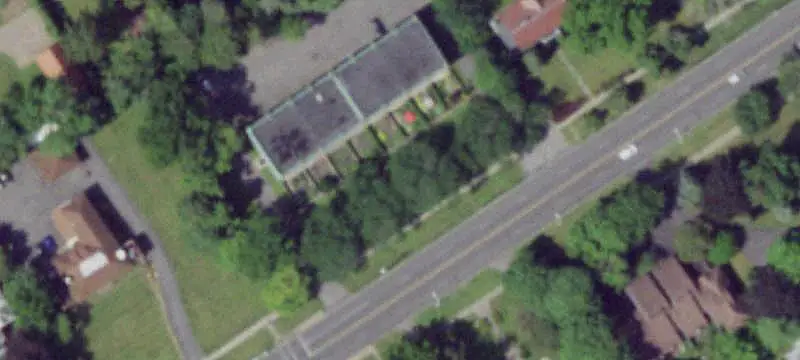 8-Unit Townhouse Apartment Building