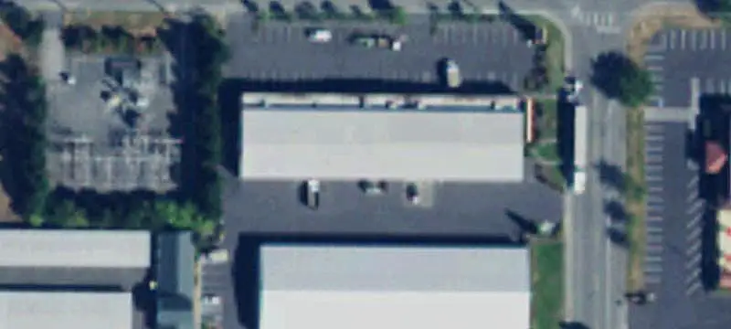 Office Unit in Multi-Tenant Building