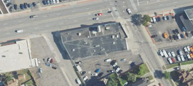 Flex Space with Vehicle-Service Area