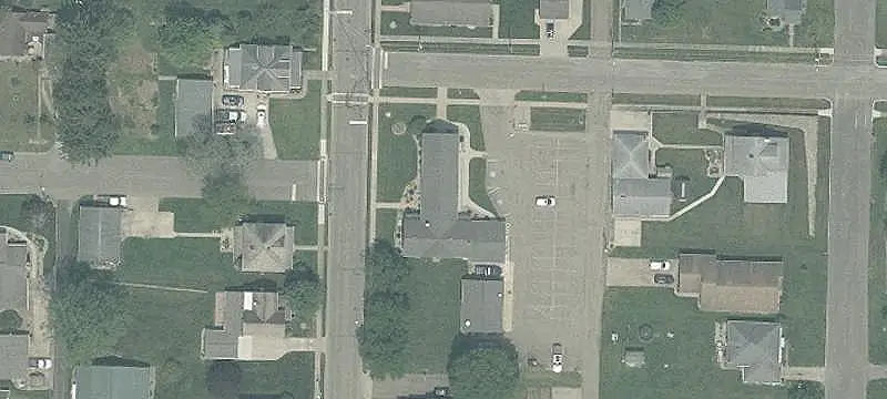 Mixed-Use Building with Meeting Space
