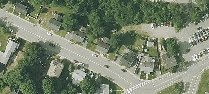 Duplex with Deck
