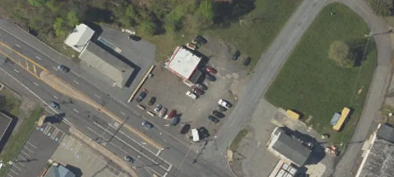 Auto Shop with 3 Service Bays
