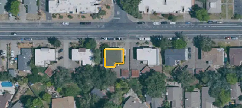 Four-Unit Quadplex with Private Outdoor Space