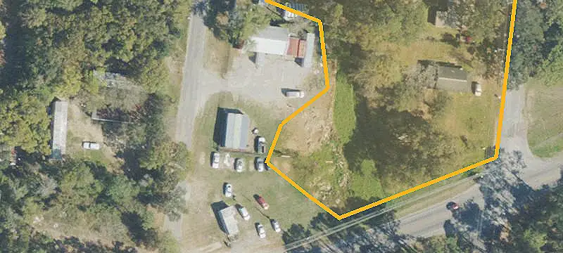 Automotive Property with Three-Bay Shop