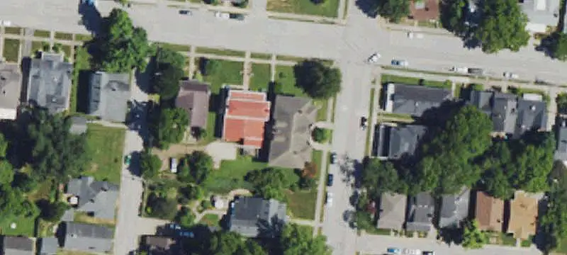5-Unit Multifamily Building