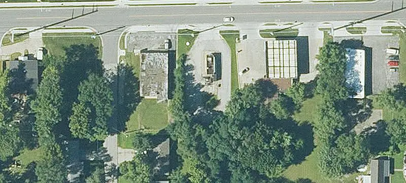 Specialty Property with Parking Lot