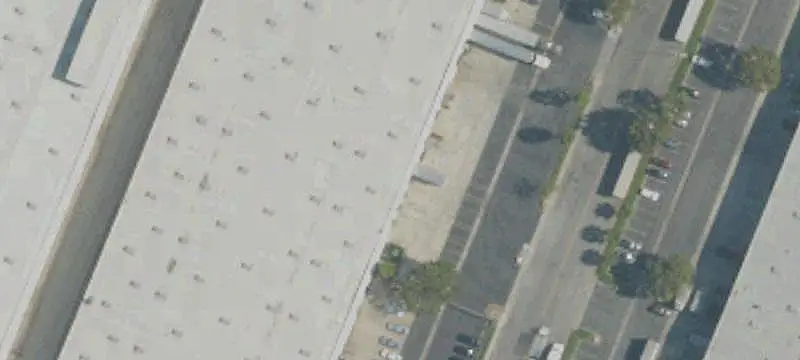 Warehouse with 24-Foot Clear Height