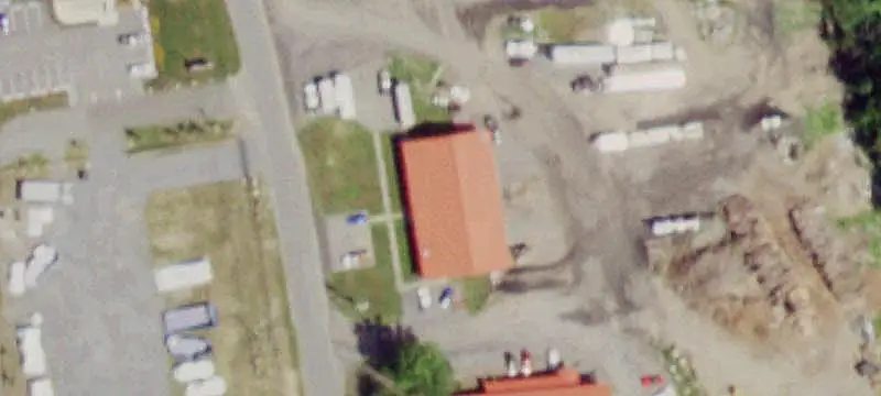 Flex Building with Garage Bays