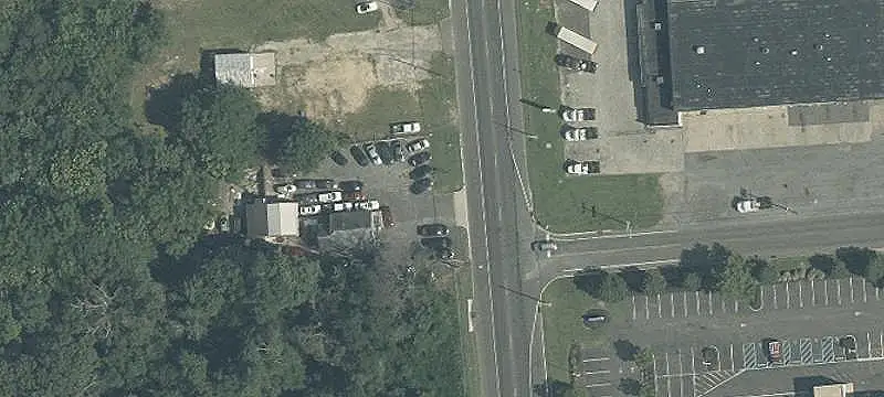 Automotive Property with Fenced Lot
