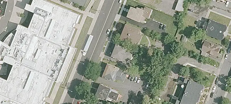5-Unit Apartment Building with Rear Open Space