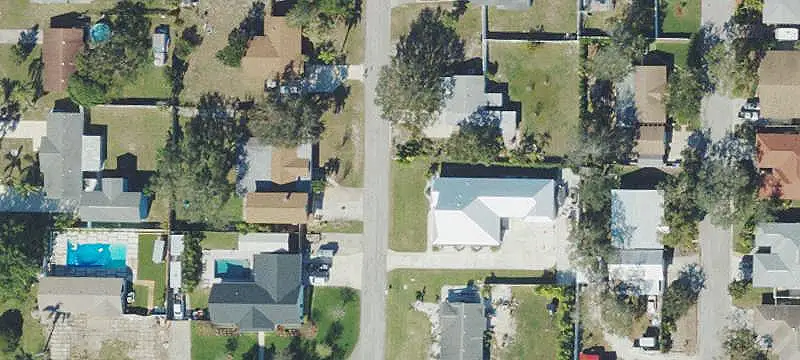 Multifamily Property with Detached Apartment