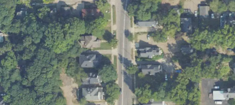6-Unit Apartment Building