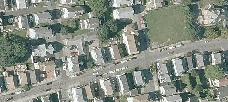 Triplex with Open-Plan Units