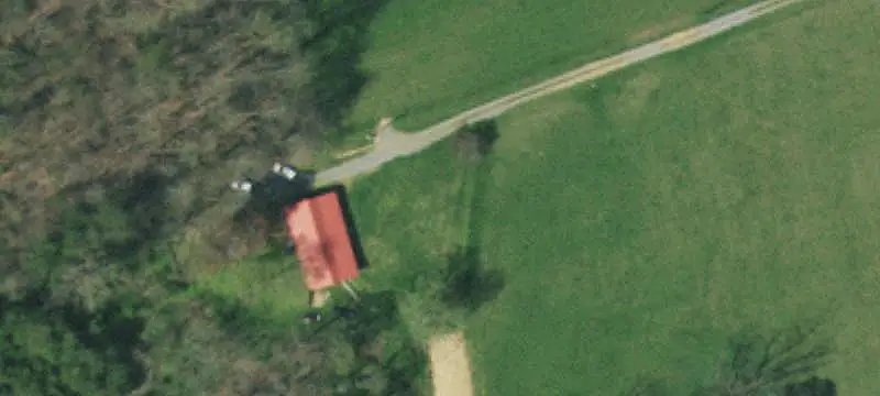 4-House Poultry Farm