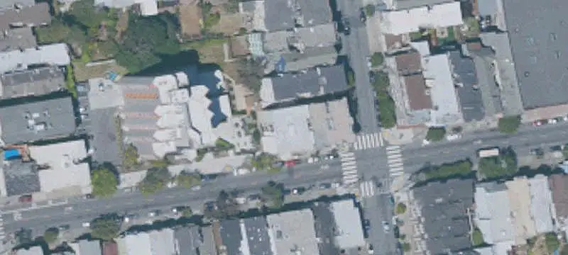 8-Unit Apartment Building