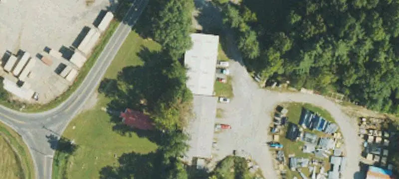 Warehouse with Secured Yard