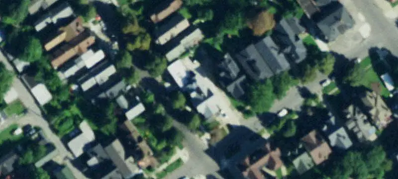 7-Unit Apartment Building