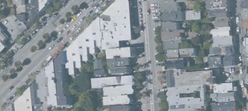 6-Unit Apartment Building