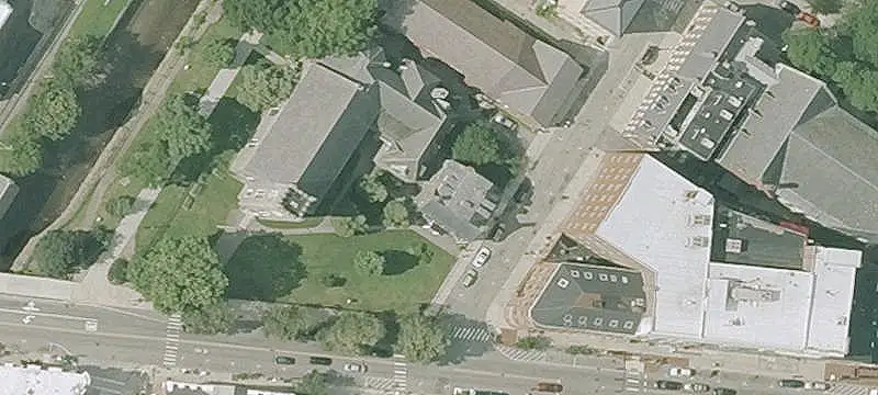 Mixed-Use Building with Gymnasium