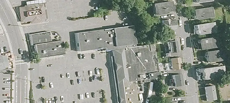 Restaurant Space in Grocery-Anchored Plaza