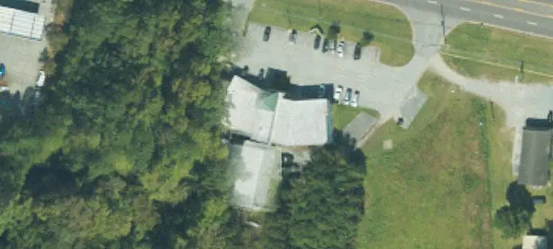 Open-Layout Retail Building