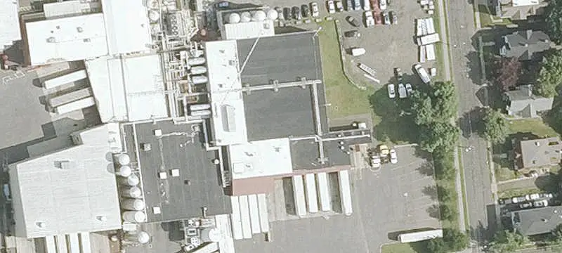 6-Unit Apartment Building