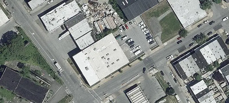 Dock-Loading Warehouse