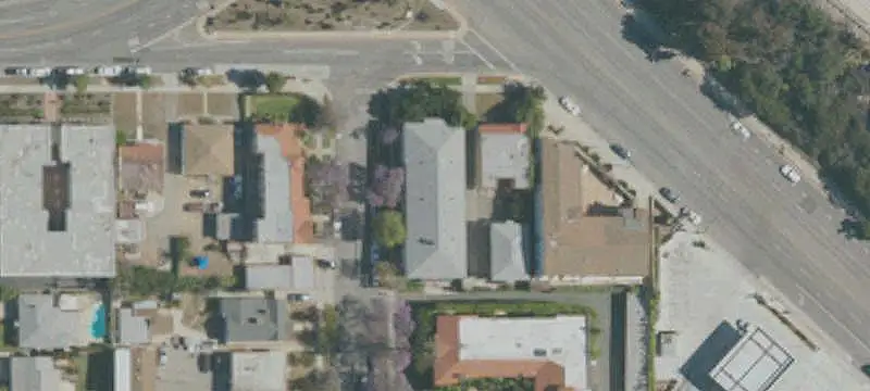 18-Unit Apartment Building