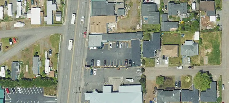 6-Unit Mixed-Use Property