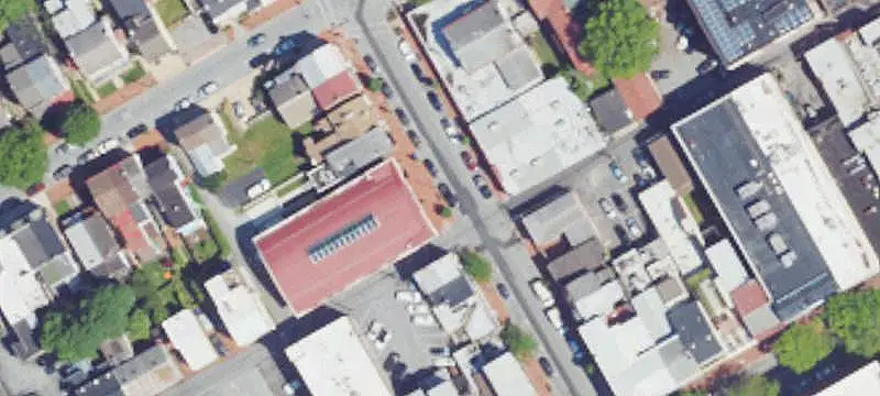 Mixed-Use Building with Apartment