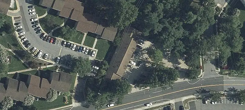 Retail Condo Near Commuter Routes